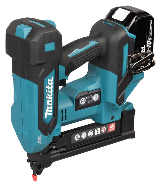 Makita Klammerpistol DST630ZJ LXT