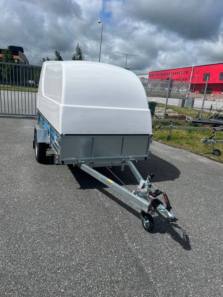 Hyr Bromsad släpvagn Reko trailer 283x135 med tipp + kåpa