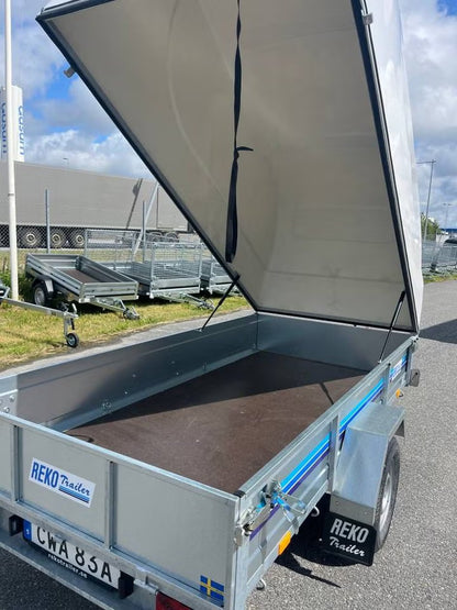 Hyr Bromsad släpvagn Reko trailer 283x135 med tipp + kåpa